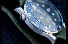 欧米茄表蒙有划痕如何修复